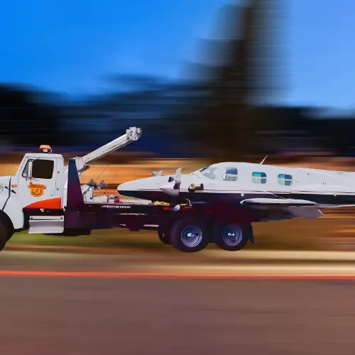 Maniobras de rescate de todo tipo de vehículos, accidentes, y volcaduras con grúas en SLP